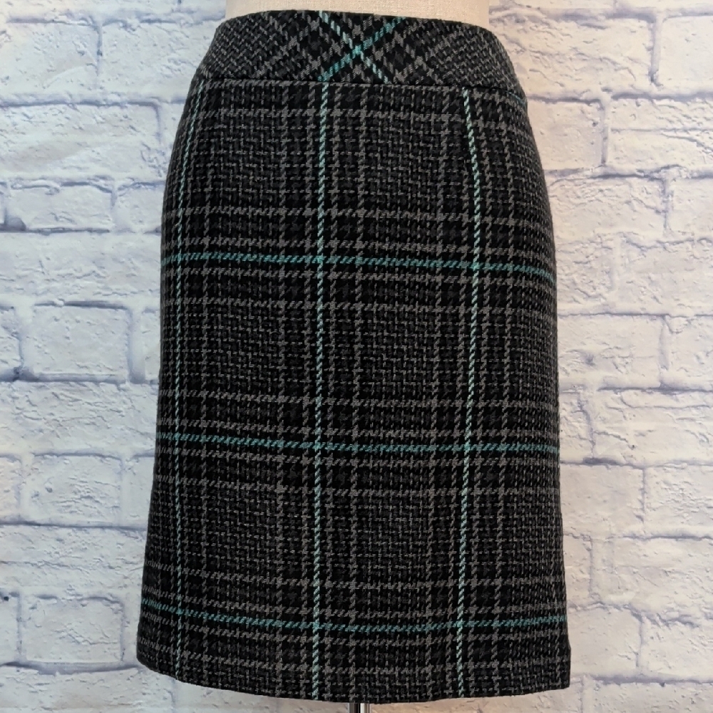 Chadwicks Black, Gray, & Aqua Wool Blend Plaid Pencil Skirt - Size 4 Petite